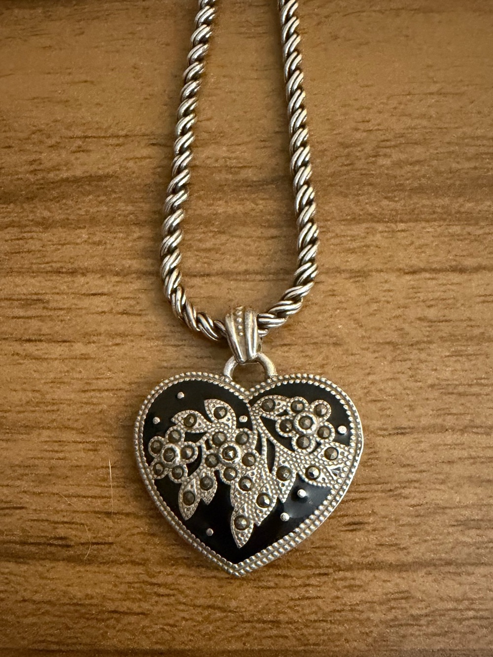Brighton Gloria Grapevine Black Heart Crystals Pendant Reversible Necklace